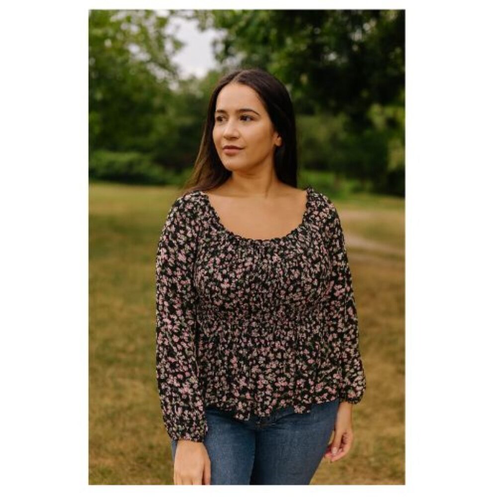 Torrid Plus Size 1 Black, Pink and White Relaxed Smocked Cropped Blouse Shirt